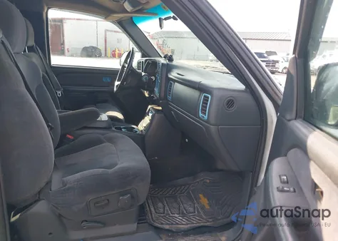 2002 Chevrolet Silverado 1500 Ls from USA, damaged, VIN 2GCEC19T121163764